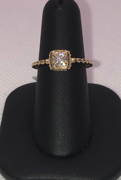 14K Yellow Gold Diamond Cluster Ring