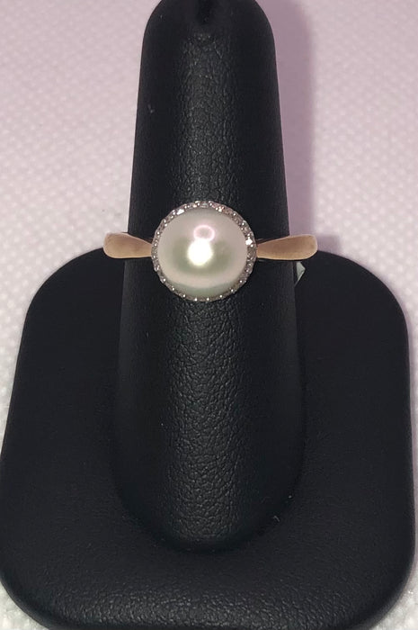 10K Yellow Gold Pearl Ring With Diamonds